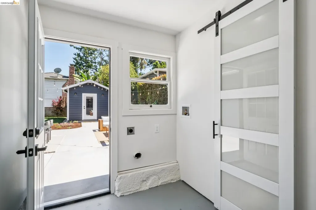 4376 39th Avenue Oakland CA 94619