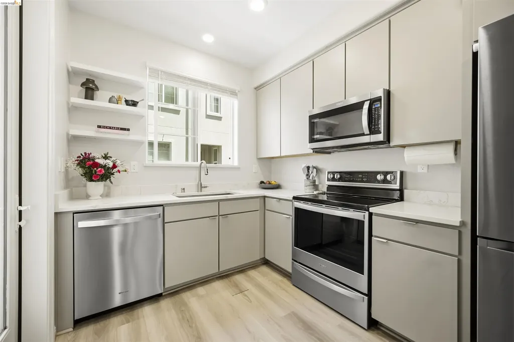 2829 Tradewind Court Alameda CA 94501