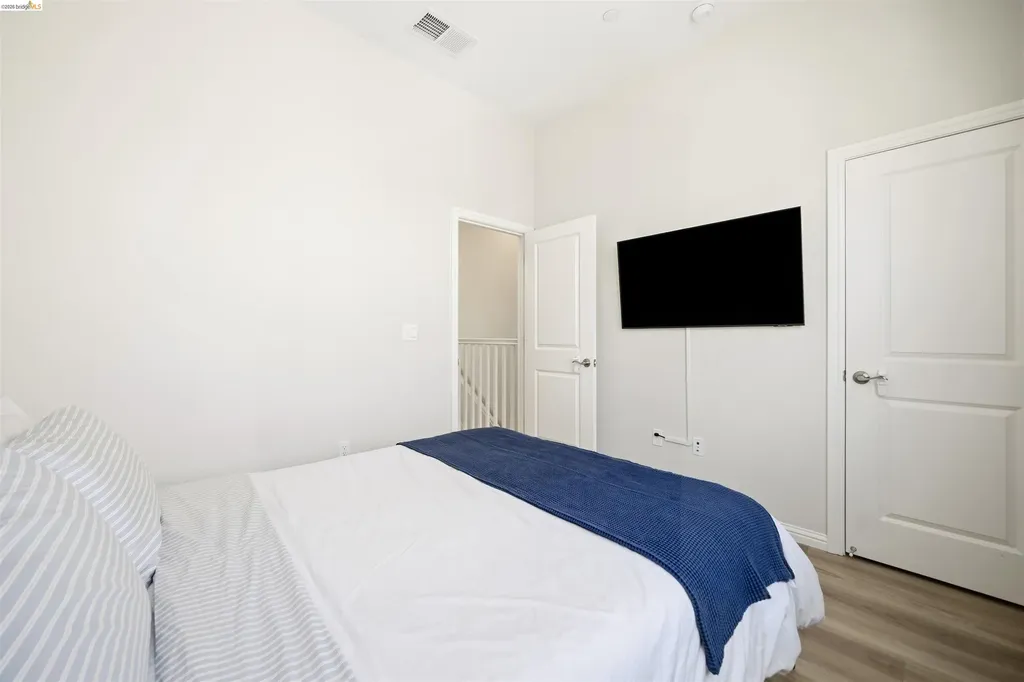 2829 Tradewind Court Alameda CA 94501