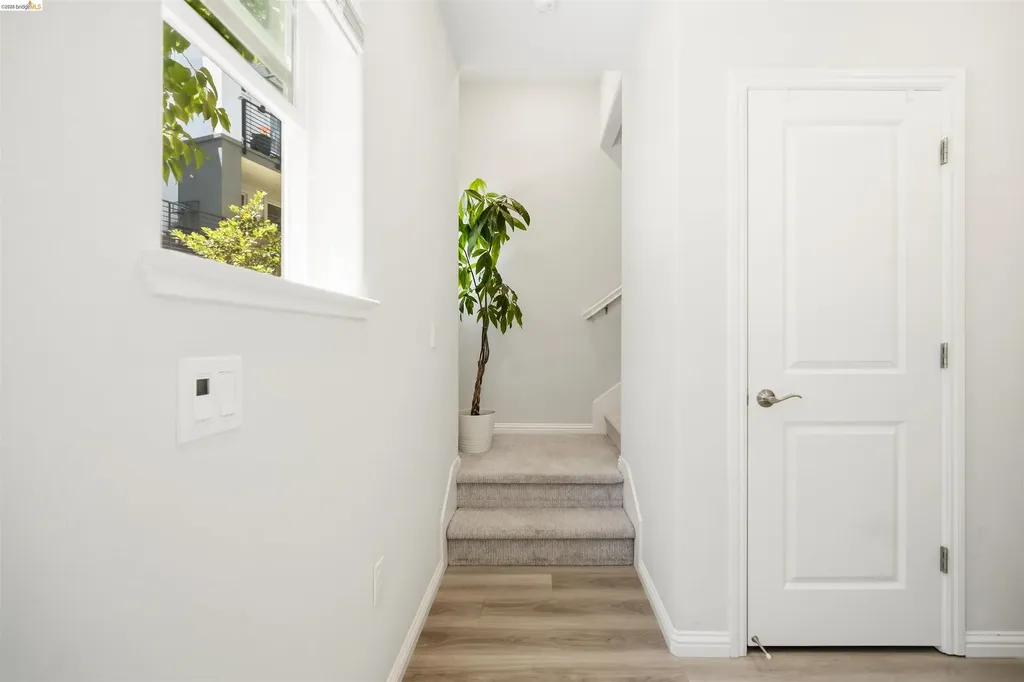 2829 Tradewind Court Alameda CA 94501