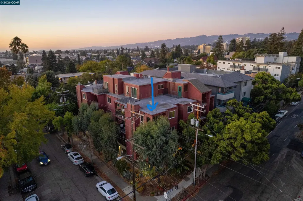 3751 Harrison Street Oakland CA 94611