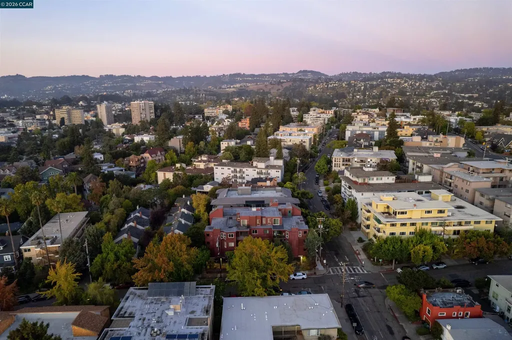 3751 Harrison Street Oakland CA 94611