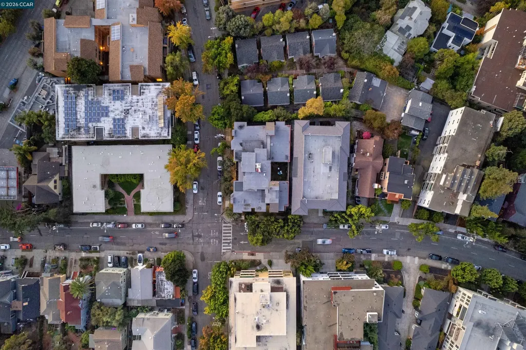 3751 Harrison Street Oakland CA 94611