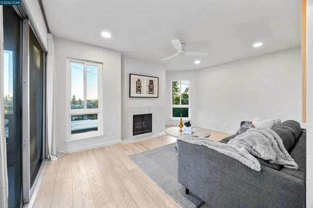 3751 Harrison Street Oakland CA 94611