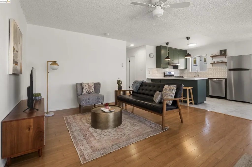 459 Wayne Avenue Oakland CA 94606