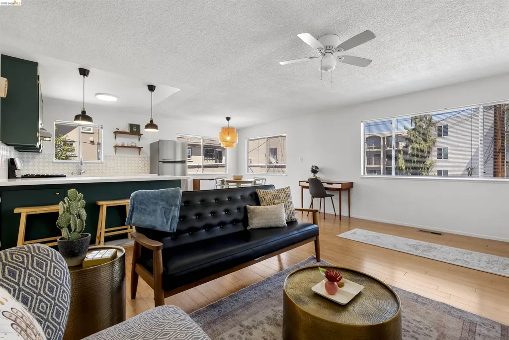 459 Wayne Avenue Oakland CA 94606