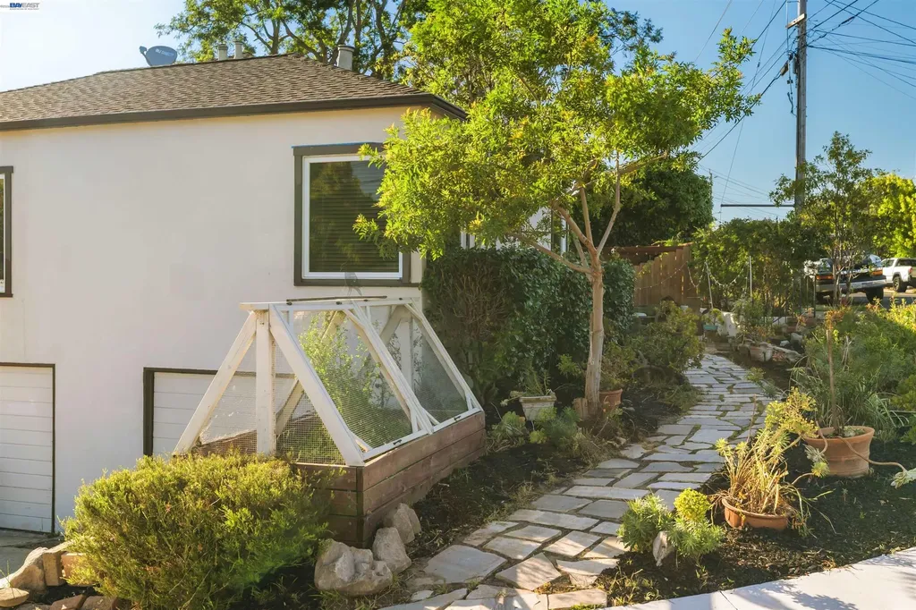 401 Colusa Avenue El Cerrito CA 94530