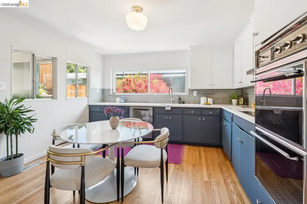 3042 Carlsen Street Oakland CA 94602