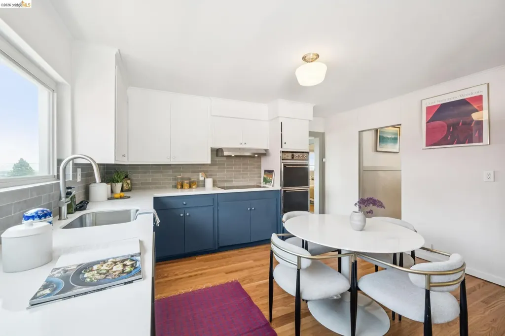 3042 Carlsen Street Oakland CA 94602