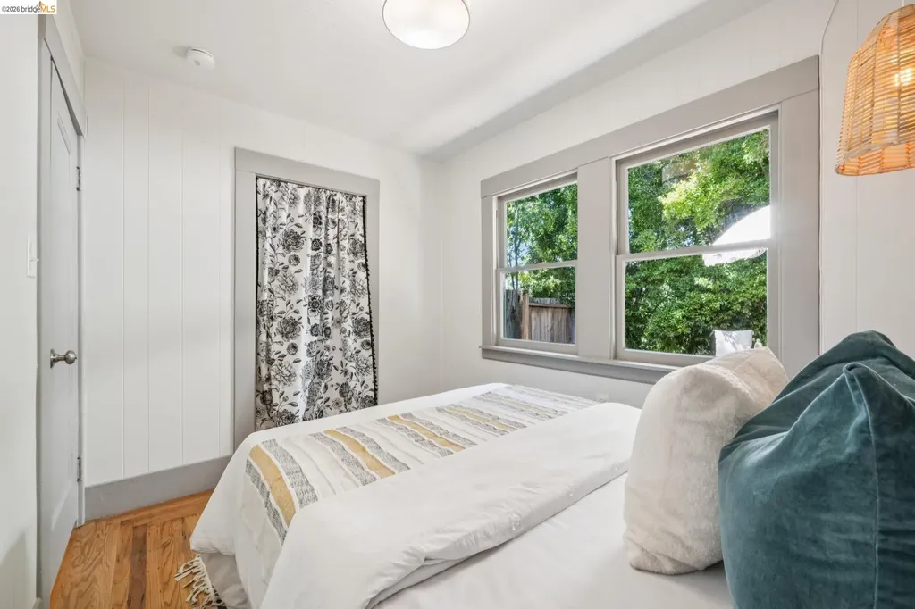 3042 Carlsen Street Oakland CA 94602
