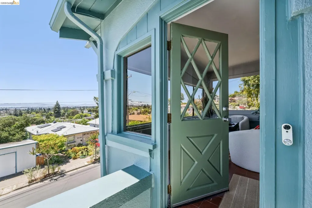 3042 Carlsen Street Oakland CA 94602