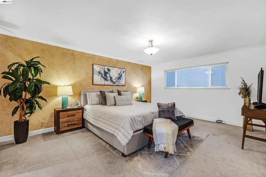 1120 Hollywood Avenue Oakland CA 94602