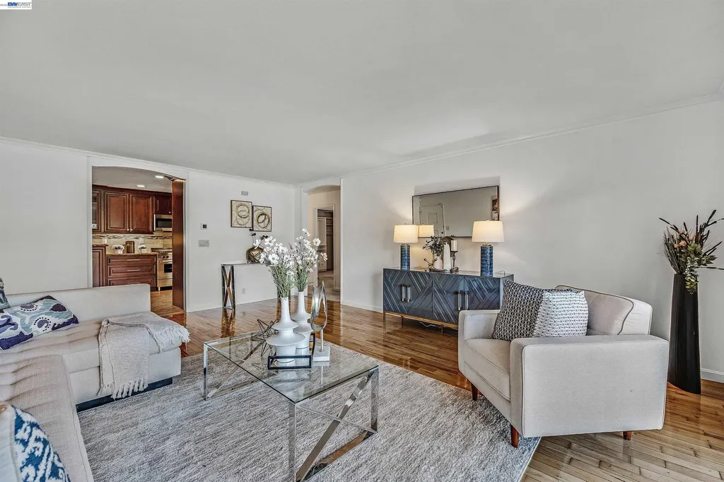 1120 Hollywood Avenue Oakland CA 94602