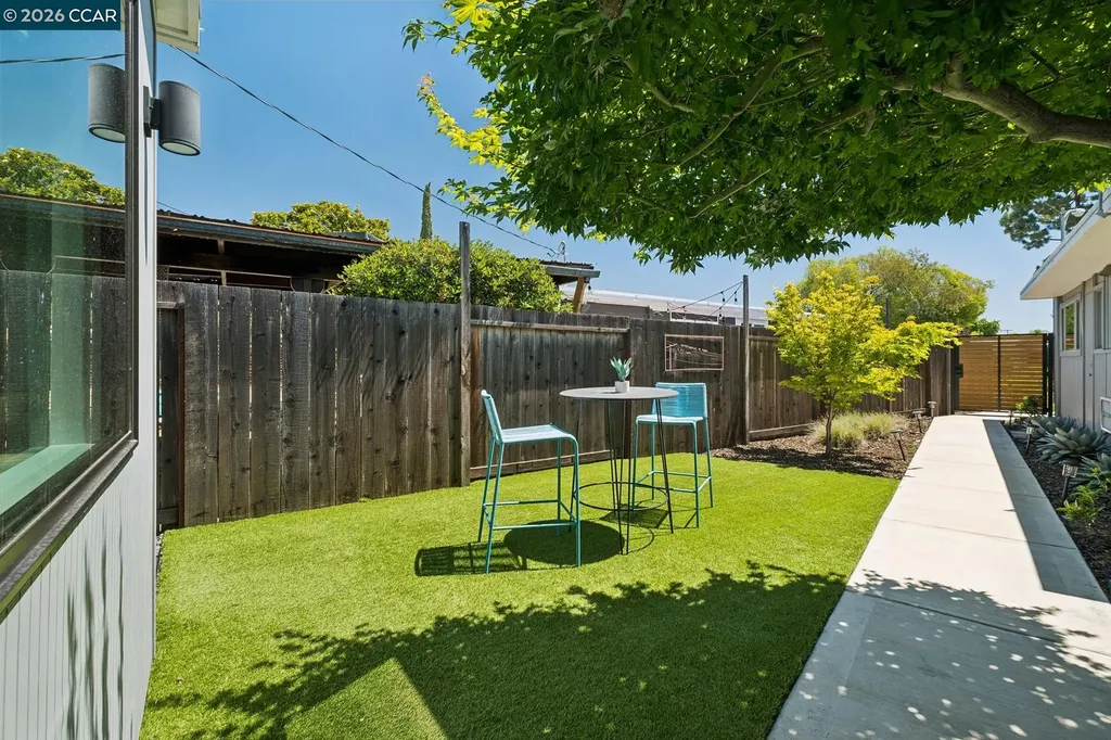 1237 -1239 Lancashire Drive Concord CA 94518