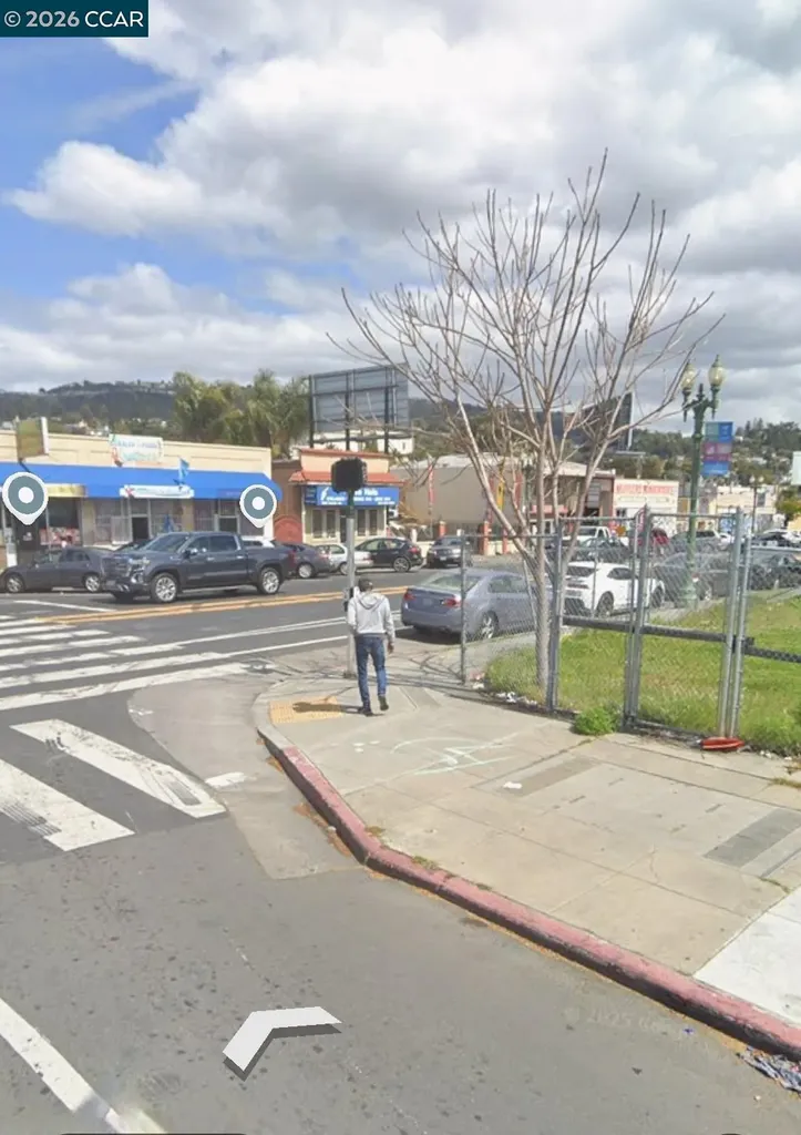 2742 Havenscourt Boulevard Oakland CA 94605