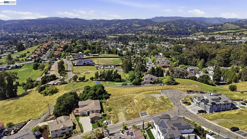 3588 Sarita Street Hayward CA 94542