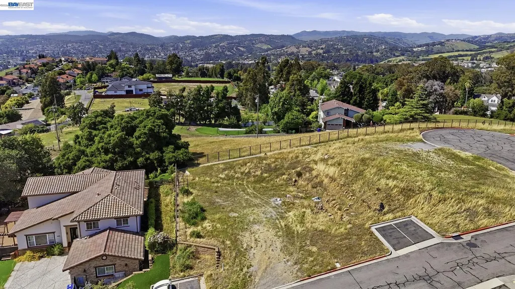 3588 Sarita Street Hayward CA 94542