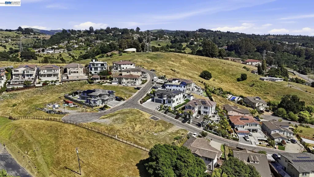 3588 Sarita Street Hayward CA 94542