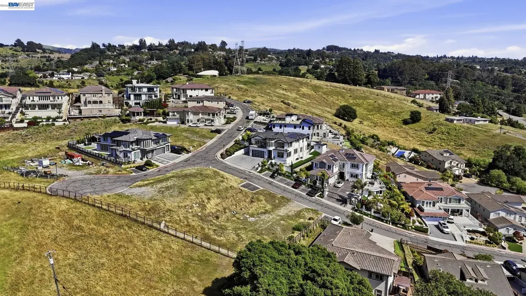 3588 Sarita Street Hayward CA 94542