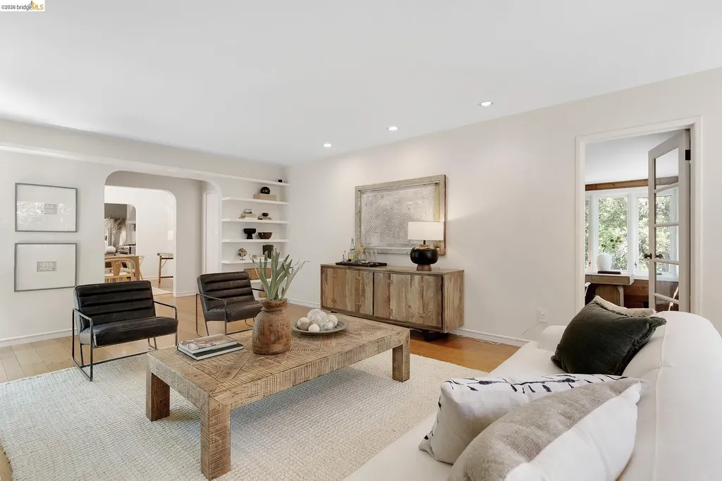454 Vincente Avenue Berkeley CA 94707