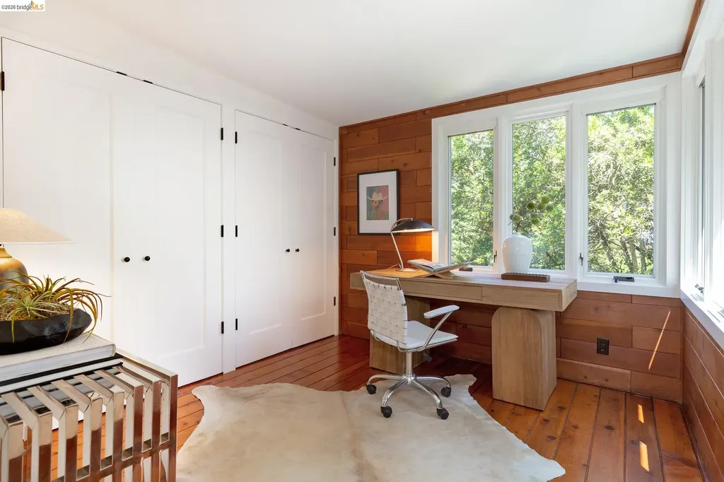 454 Vincente Avenue Berkeley CA 94707