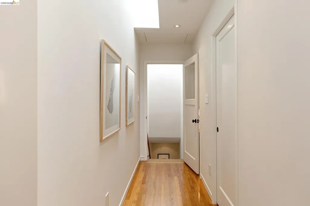 454 Vincente Avenue Berkeley CA 94707