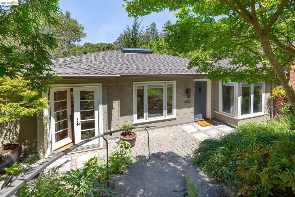 454 Vincente Avenue Berkeley CA 94707