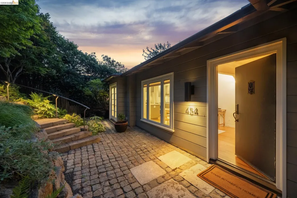 454 Vincente Avenue Berkeley CA 94707