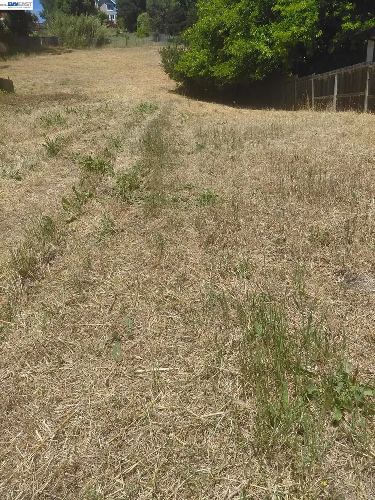 4060 Lambert Road El Sobrante CA 94803