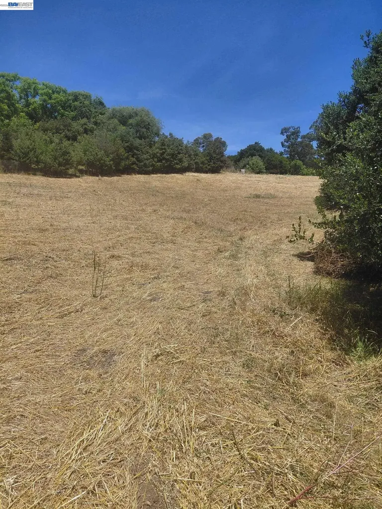 4060 Lambert Road El Sobrante CA 94803