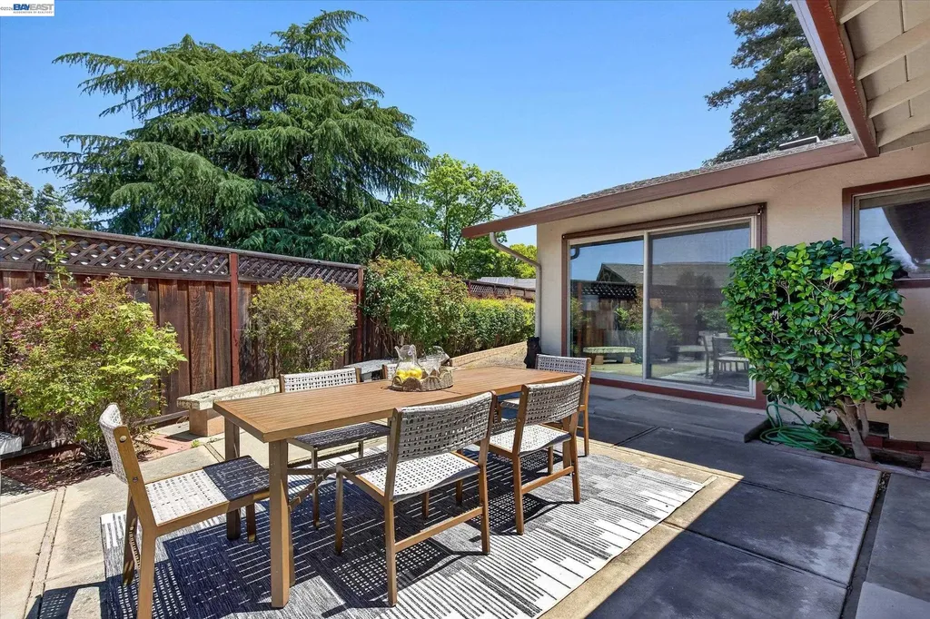 446 Pismo Court Livermore CA 94550