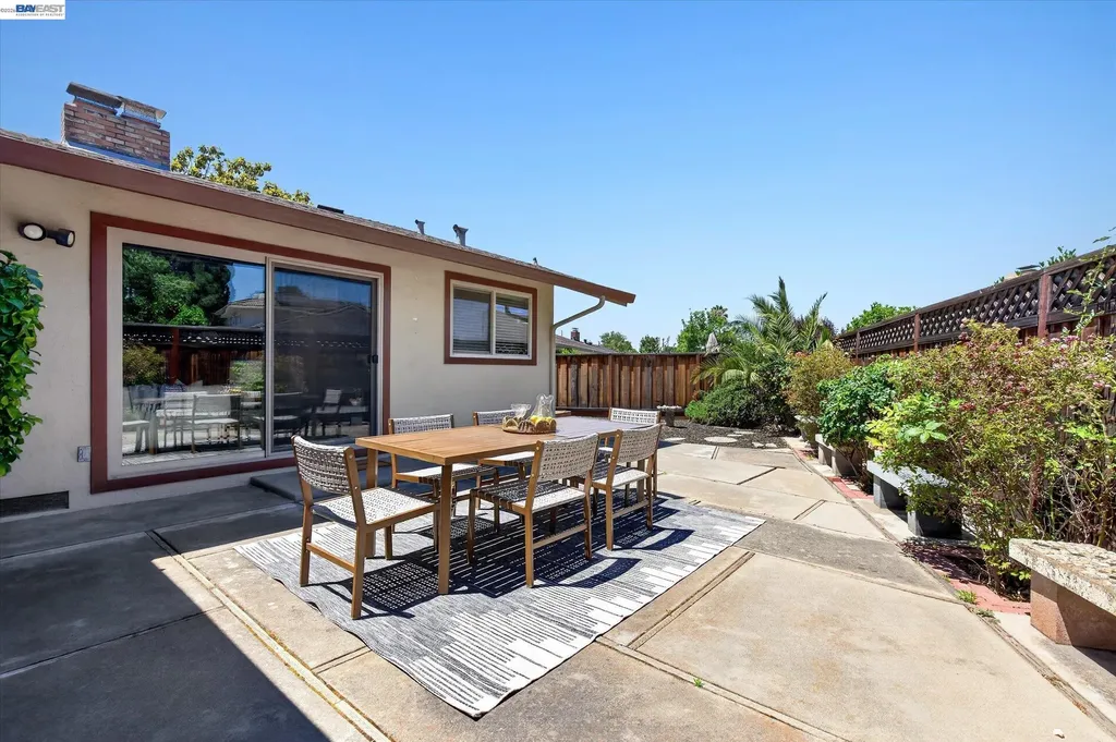 446 Pismo Court Livermore CA 94550