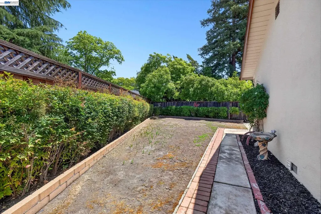 446 Pismo Court Livermore CA 94550