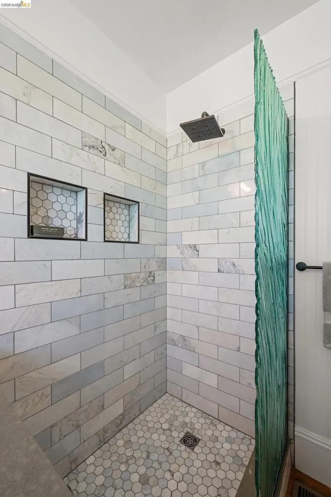 224 Arroyo Avenue San Leandro CA 94577
