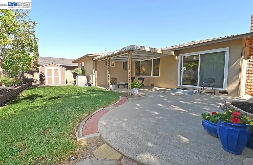 827 Caliente Avenue Livermore CA 94550