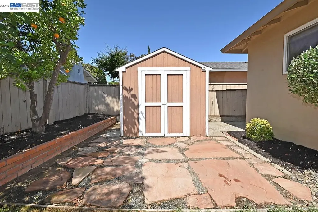 827 Caliente Avenue Livermore CA 94550