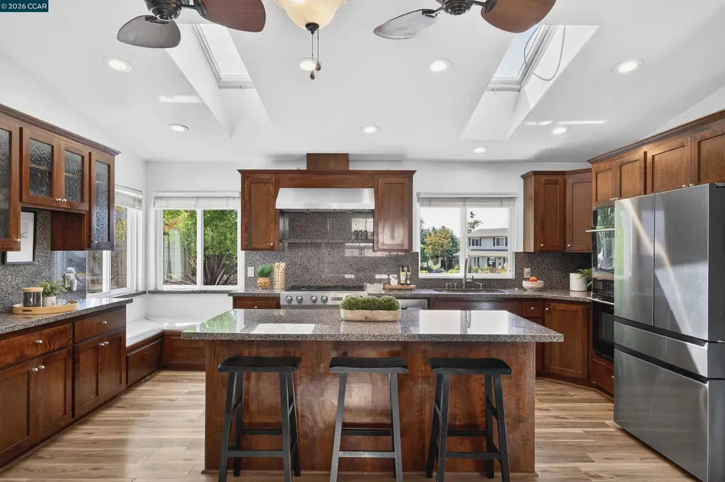 144 Dartmouth Place Benicia CA 94510