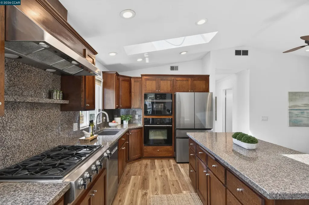 144 Dartmouth Place Benicia CA 94510