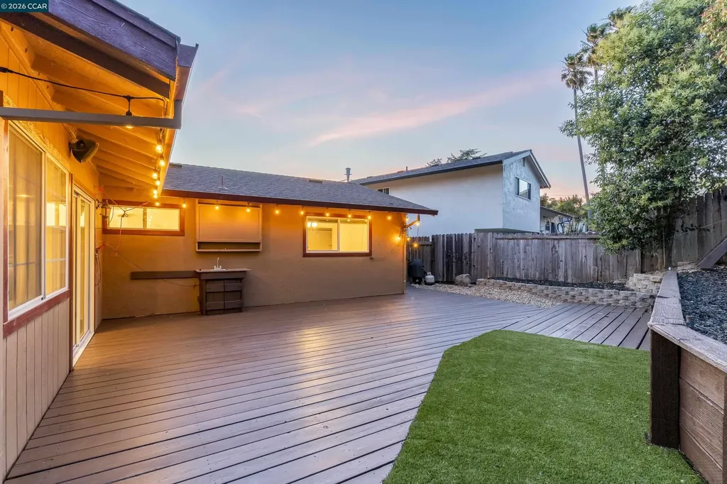 144 Dartmouth Place Benicia CA 94510