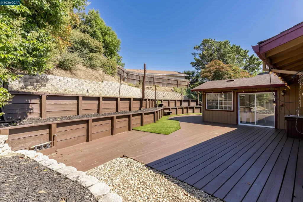 144 Dartmouth Place Benicia CA 94510