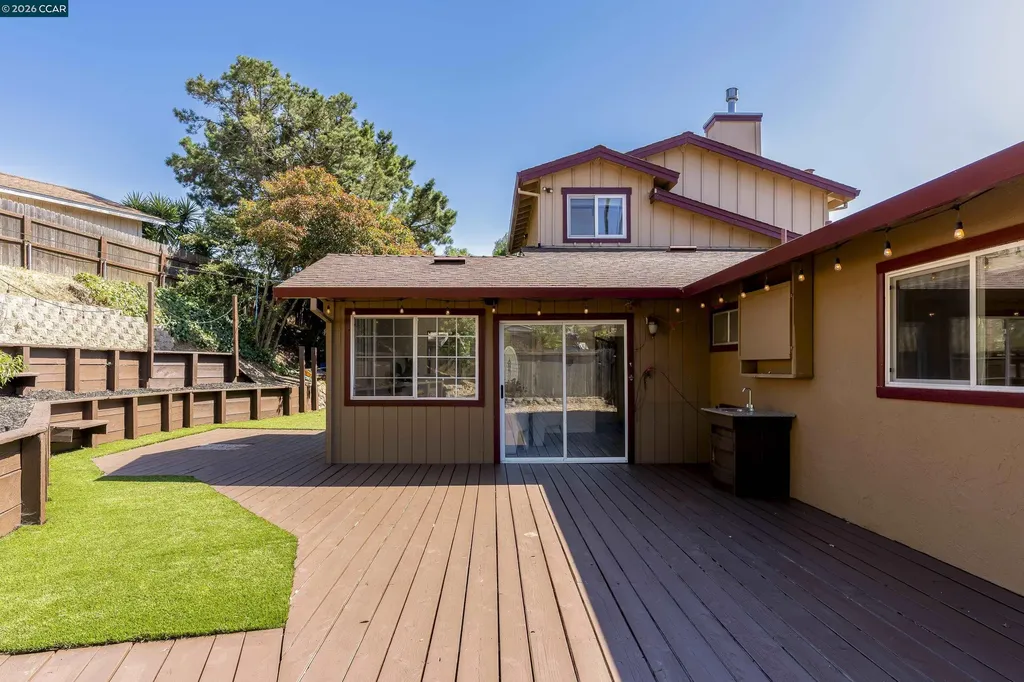 144 Dartmouth Place Benicia CA 94510