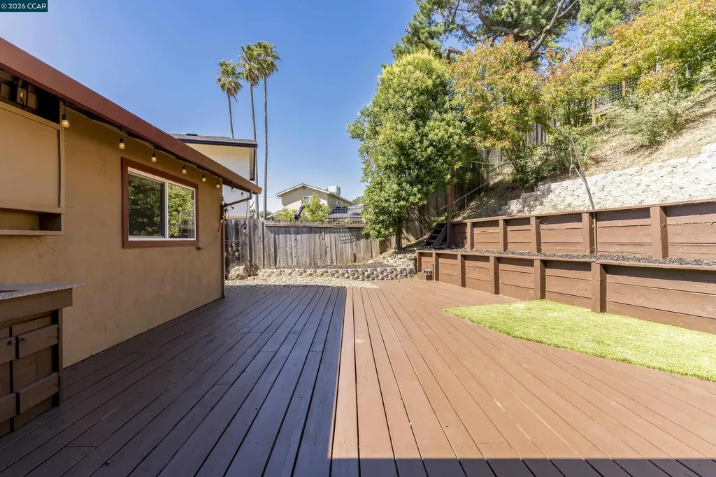 144 Dartmouth Place Benicia CA 94510