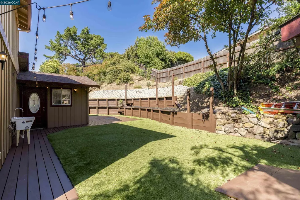 144 Dartmouth Place Benicia CA 94510