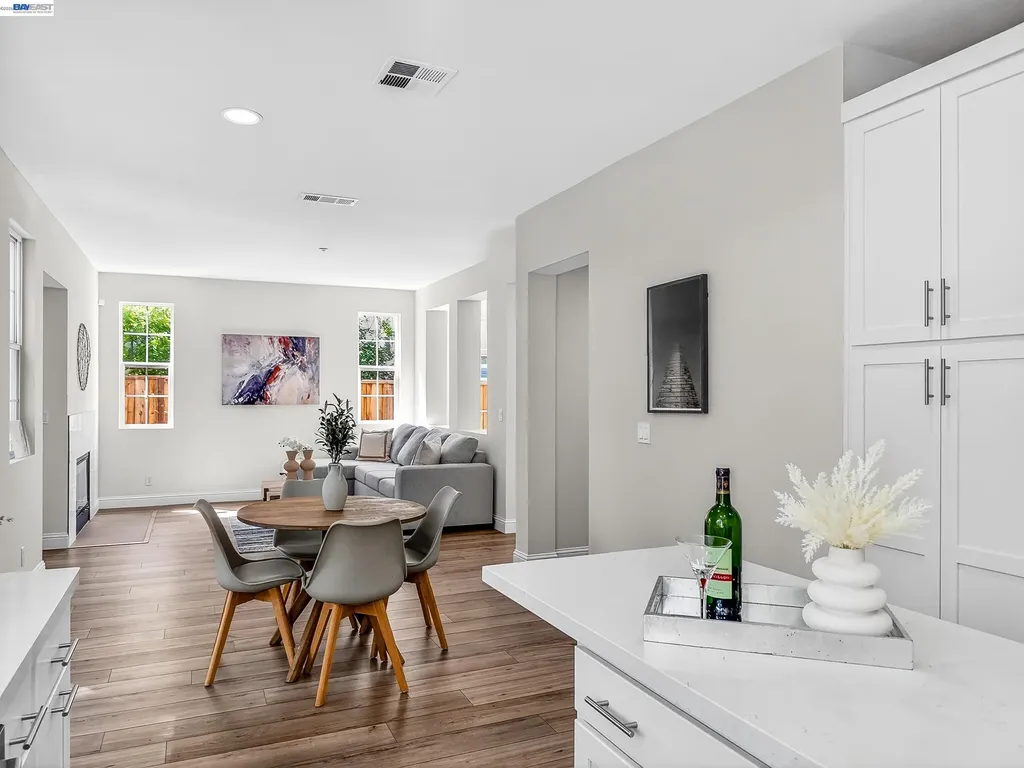 34905 Limestone Court Union City CA 94587