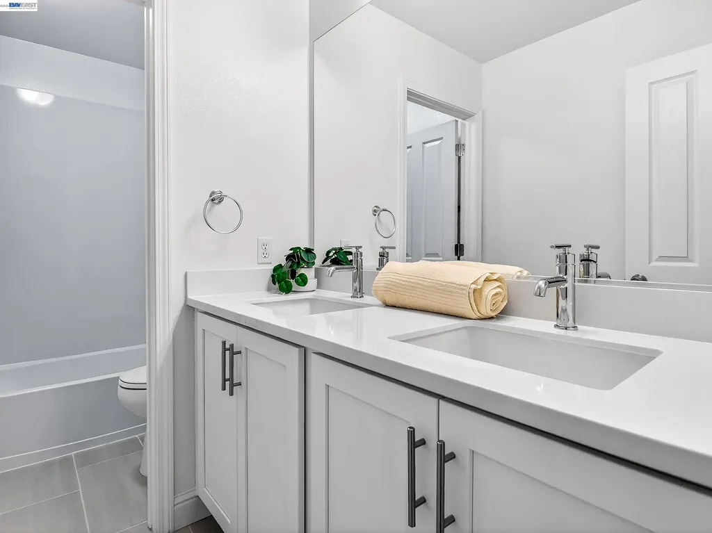 34905 Limestone Court Union City CA 94587