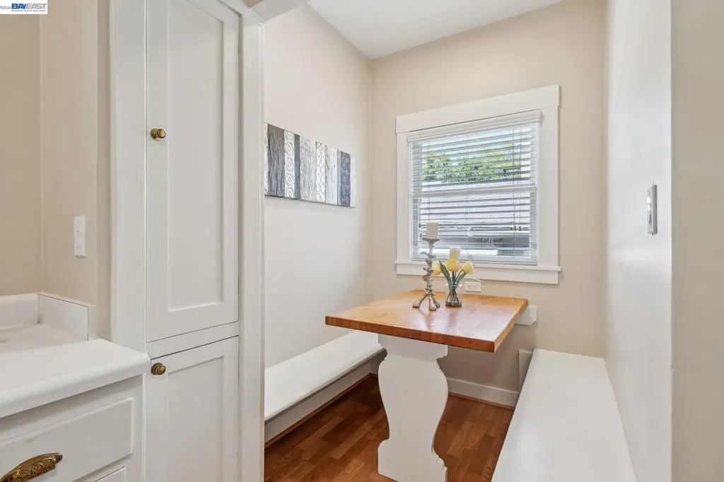 1915 Alameda Avenue Alameda CA 94501