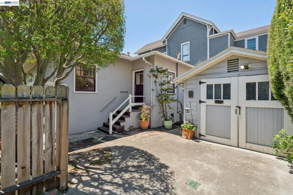 1915 Alameda Avenue Alameda CA 94501
