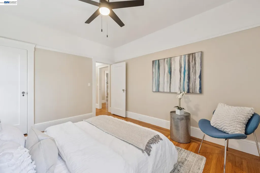 1915 Alameda Avenue Alameda CA 94501