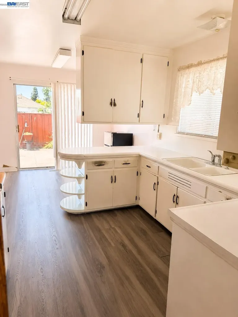 14621 Pansy Street San Leandro CA 94578