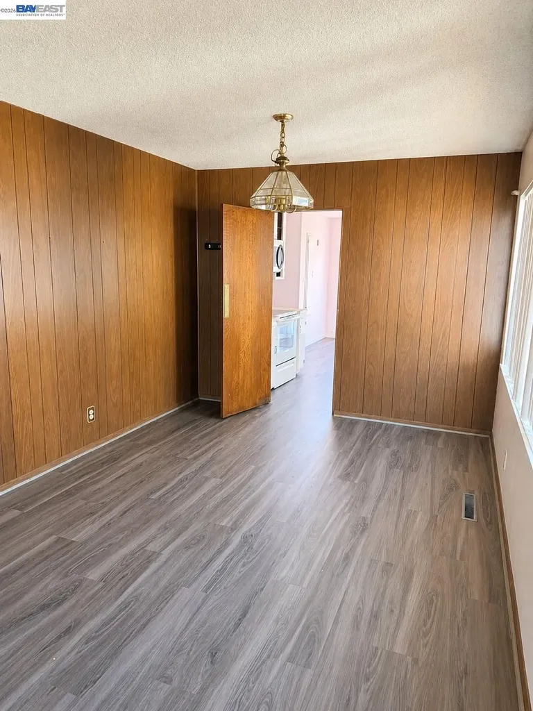 14621 Pansy Street San Leandro CA 94578